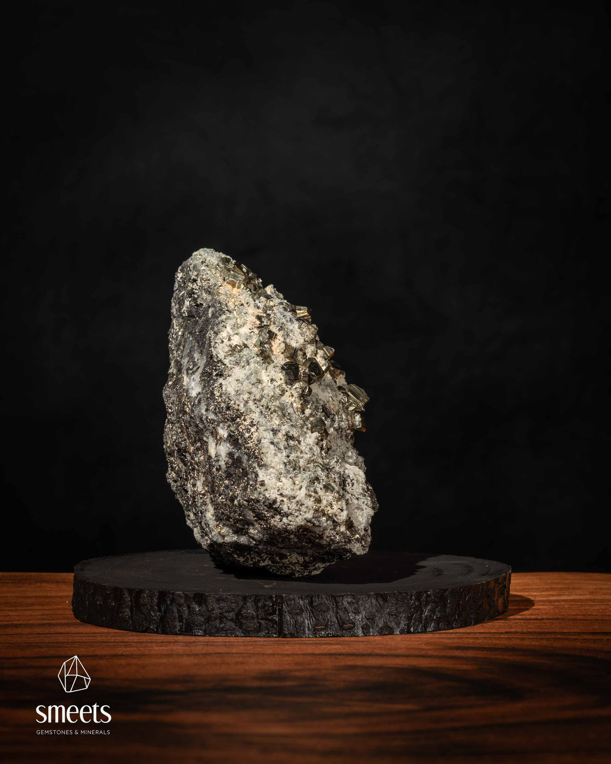 Pirite com Quartzo em Matriz do Peru