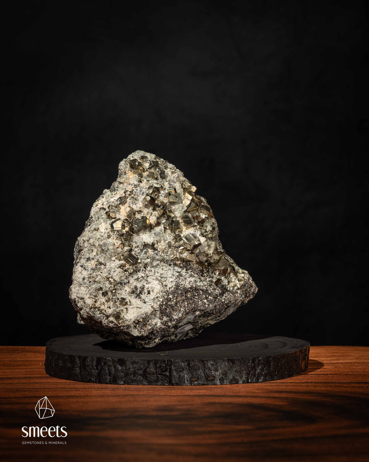 Pirite com Quartzo em Matriz do Peru