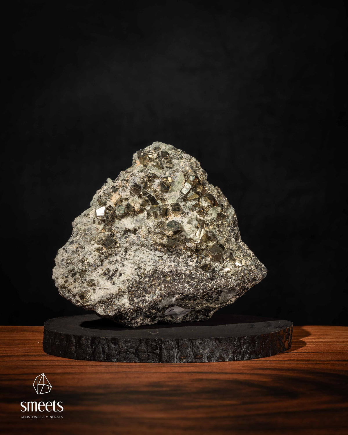 Pirite com Quartzo em Matriz do Peru