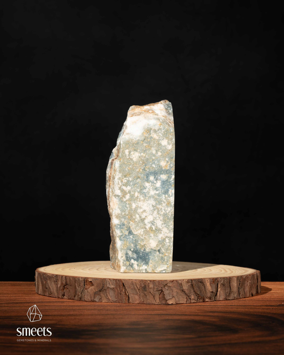 Blue Onyx Freeform from Pakistan – One Face Polished