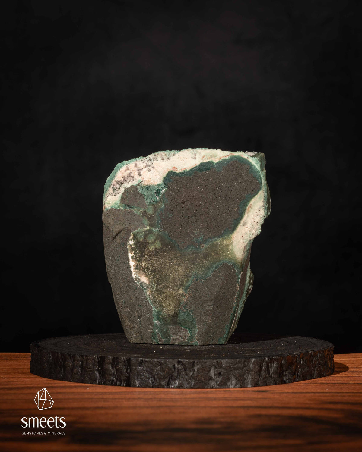 Marshy Green Apophyllite on Heulandite from India