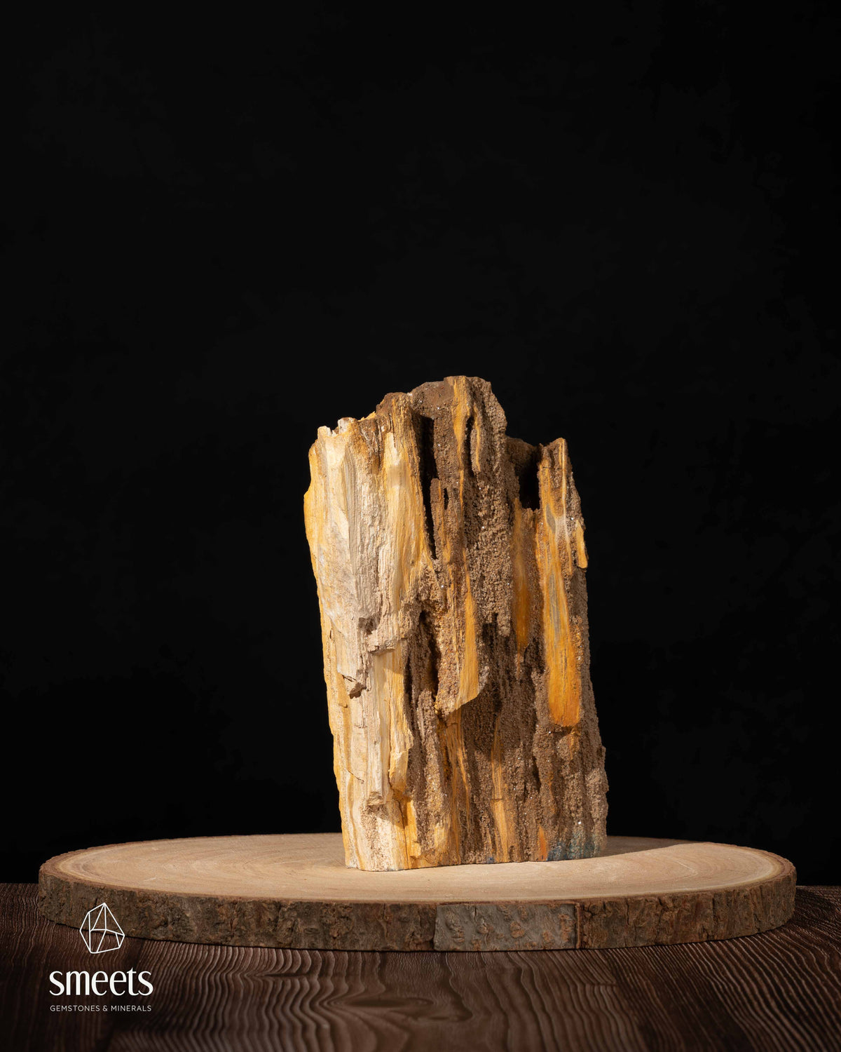 Indonesian Crystal Wood with Golden Tones and Natural Crystallisation