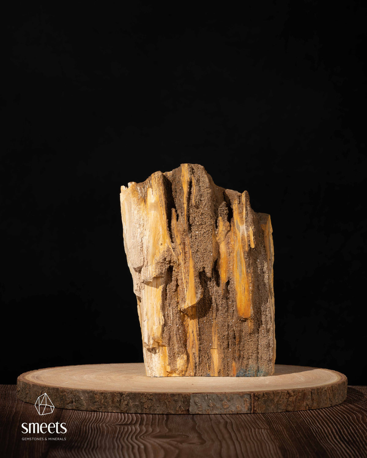 Indonesian Crystal Wood with Golden Tones and Natural Crystallisation