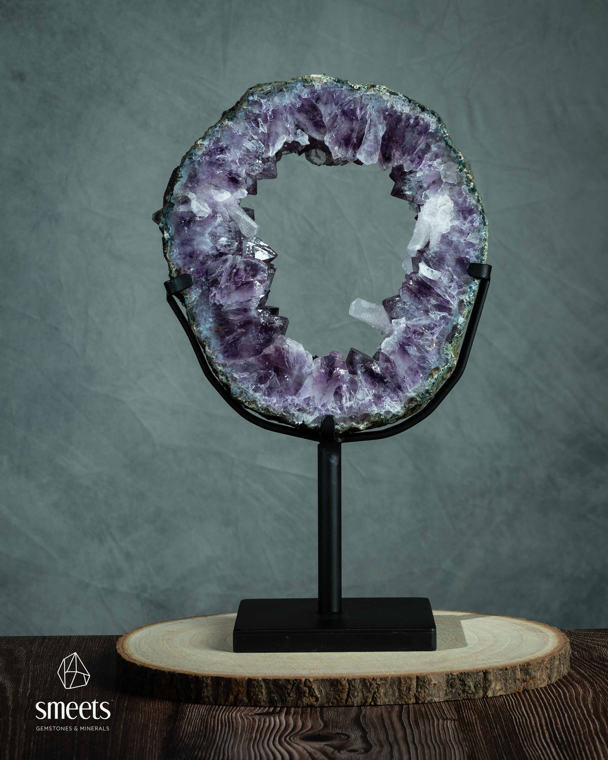 Exceptional Amethyst portal from Brazil with Calcite crystals