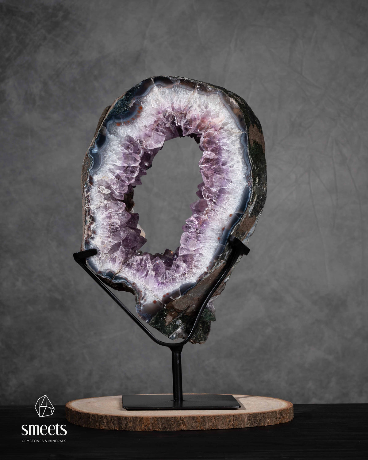 Brazilian Amethyst Portal with Agate Rim